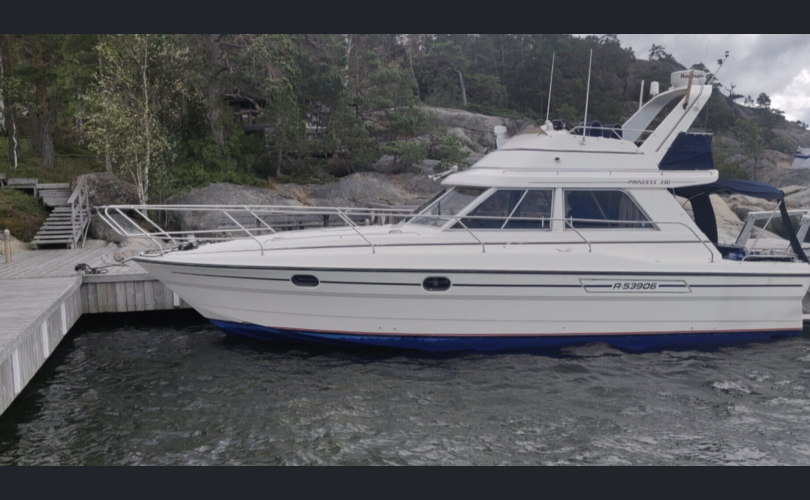 Princess 330 Fly-kuva-1